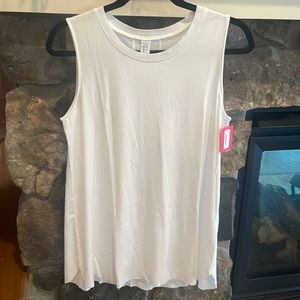 NWT Spanx Muscle Tank. Ribbed detail in the back, A line.